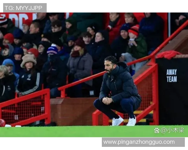 冲突升级！欧联与教练发生激烈争执